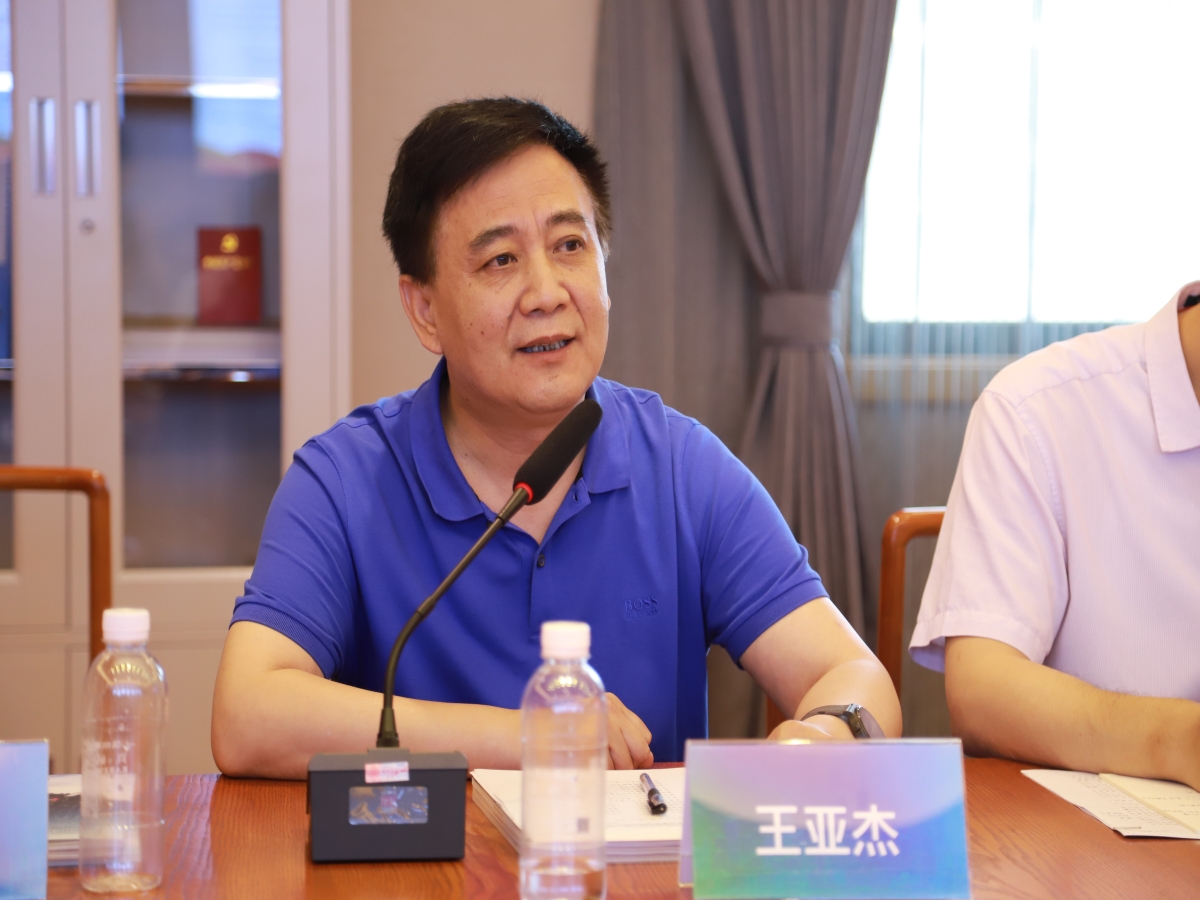 9.西北大学党委书记王亚杰.jpg